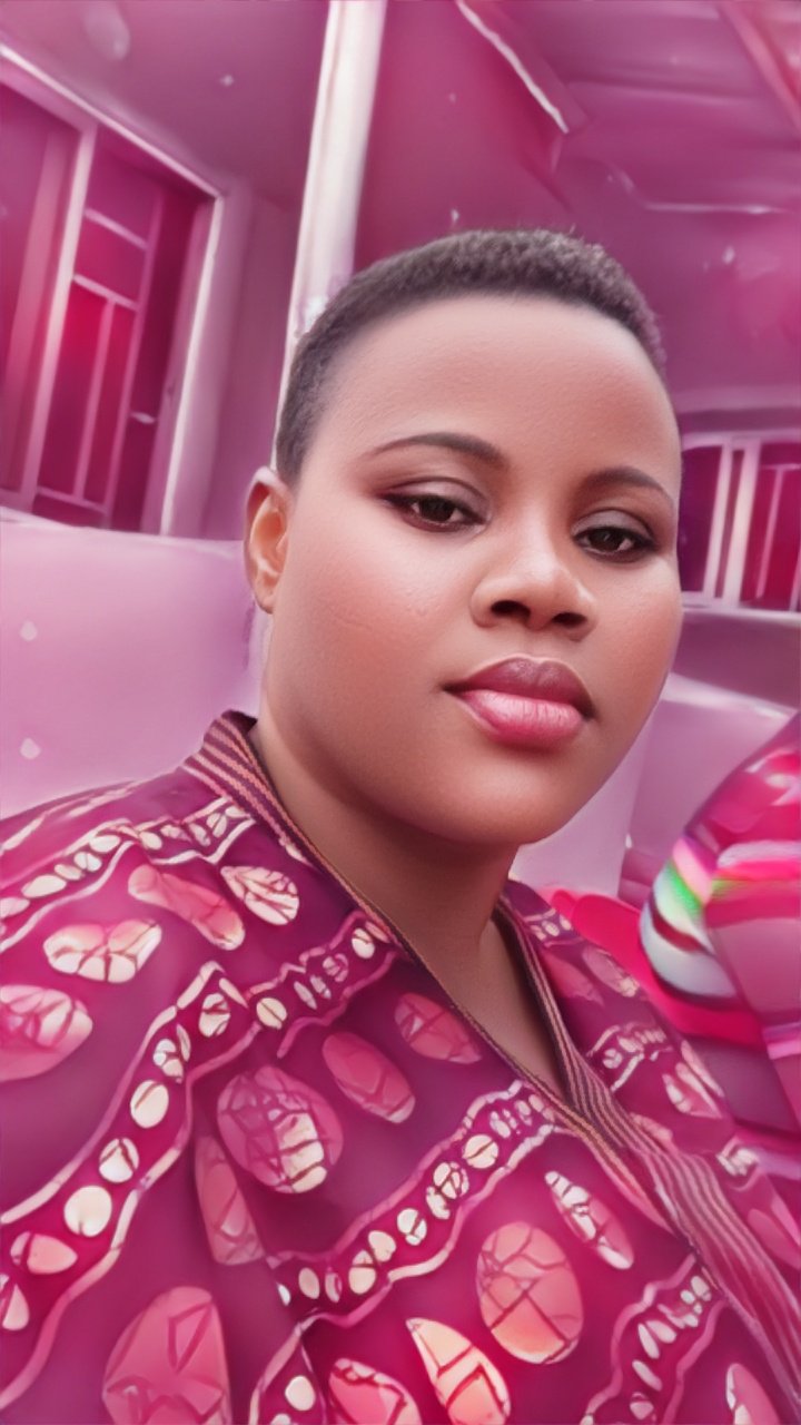 LUCY NNAH, Maternity-Ward-Nurse in Calabar